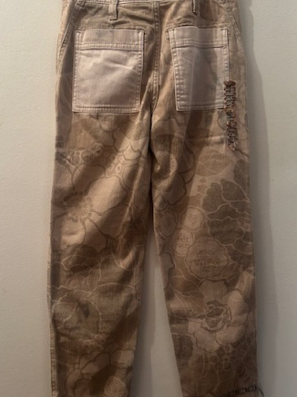 Anthropologie x Pilcro The Camp Wanderer Khaki Tan Floral Patchwork Pants - Picture 15 of 16